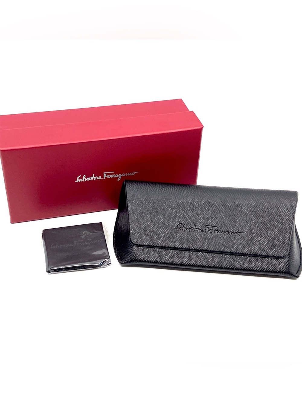 New Salvatore Ferragamo SF2068SE 001 Women's Black Square Sunglasses - Picture 5 of 5